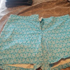 Blur and white elephants shorts